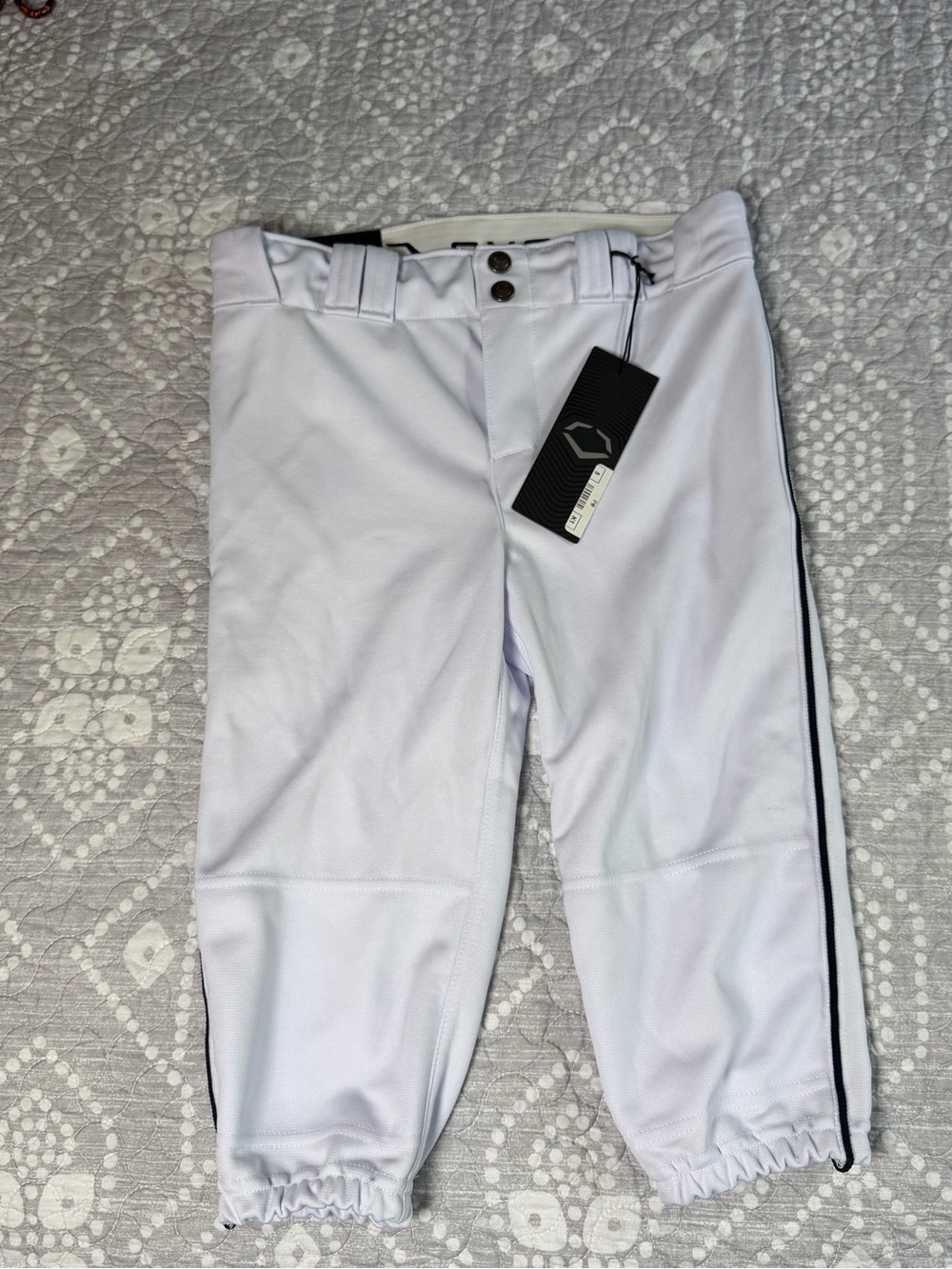 Evoshield Boy’s White Baseball Knickers with Black Side Stripe, size Youth Large